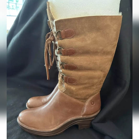 Bionica Shoes - Bionica winter Boots Leather/Suede women size 9 Brown Shearling. Only worn once.